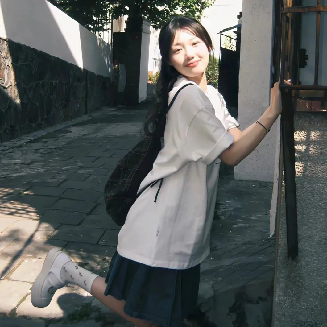 闪婚娶个小村姑，霍总赢麻了